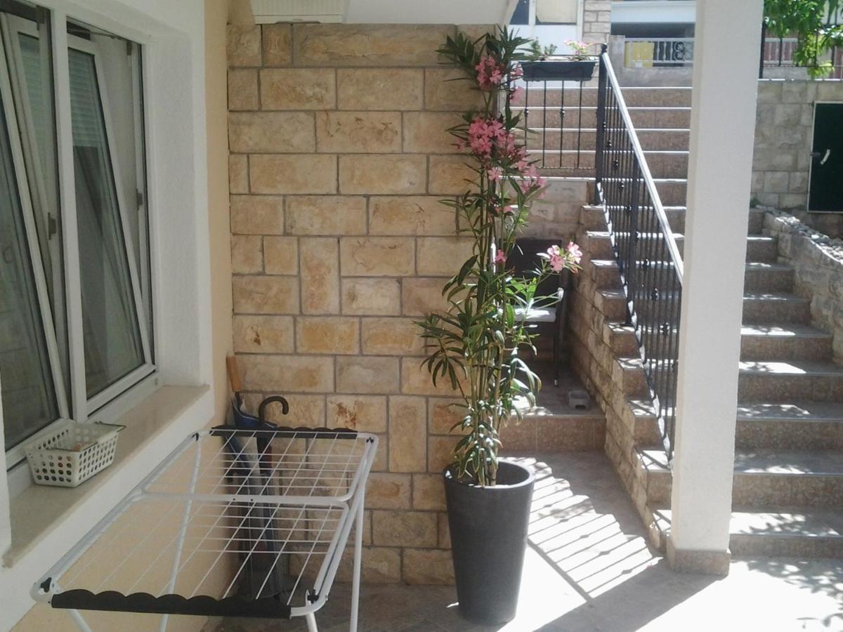 שיבניק Apartment Mile מראה חיצוני תמונה