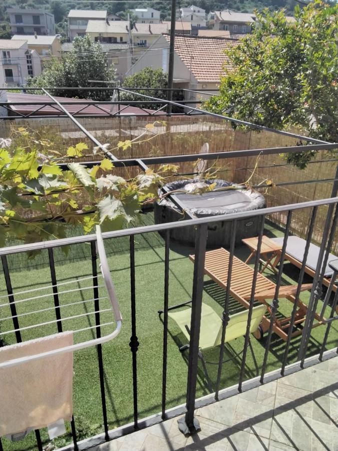 שיבניק Apartment Mile מראה חיצוני תמונה