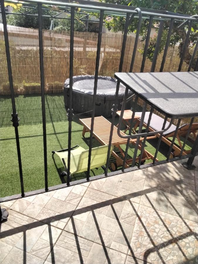 שיבניק Apartment Mile מראה חיצוני תמונה