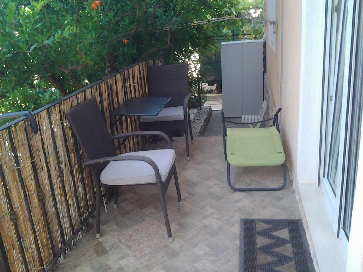שיבניק Apartment Mile מראה חיצוני תמונה